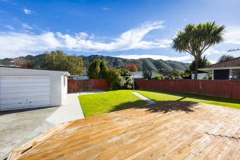 Photo of property in 5 Akron Grove, Totara Park, Upper Hutt, 5018