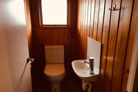 Photo of property in 34 Red Hills Road, Massey, Auckland, 0614