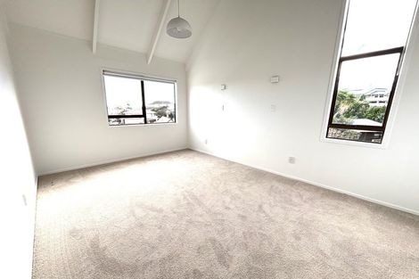 Photo of property in 1/13 Gwenand Place, Botany Downs, Auckland, 2010