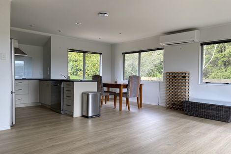 Photo of property in 8 Phillip Avenue, Glen Eden, Auckland, 0602