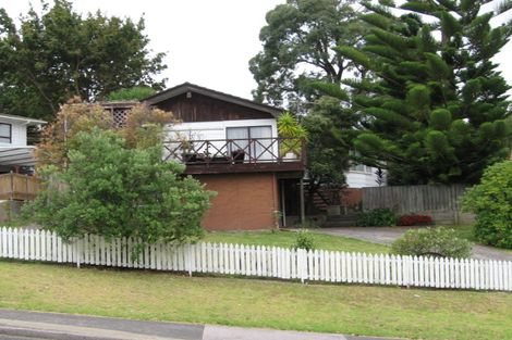 Photo of property in 8 Contessa Drive, Glenfield, Auckland, 0629