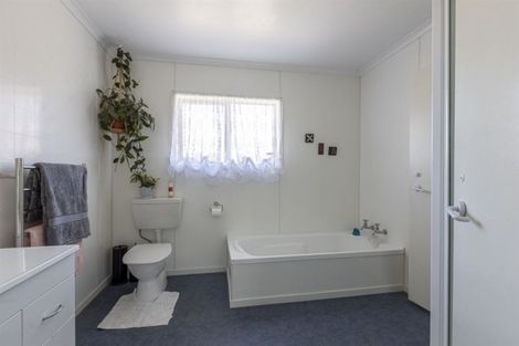 Photo of property in 10 Warwick Street, Feilding, 4702