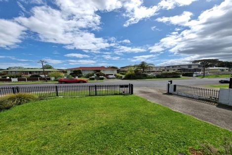 Photo of property in 18 Greenmeadows Avenue, Manurewa East, Auckland, 2102