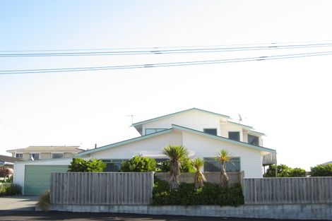 Photo of property in 10 Beach Street, Fitzroy, New Plymouth, 4312