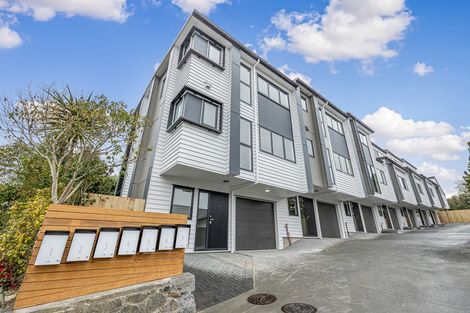 Photo of property in 5/163 Edmonton Road, Te Atatu South, Auckland, 0610