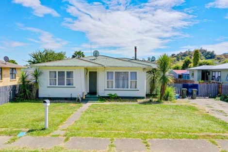 Photo of property in 69 Mckenzie Street, Taneatua, 3123