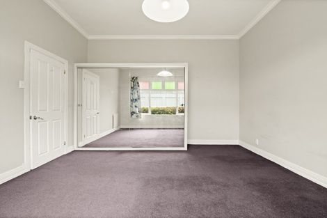 Photo of property in 195 Macandrew Road, South Dunedin, Dunedin, 9012