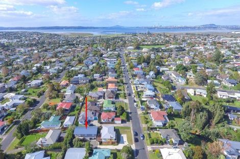 Photo of property in 29a Sylvan Crescent, Te Atatu South, Auckland, 0610
