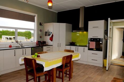 Photo of property in 64 Waihao Back Road, Waimate, 7979