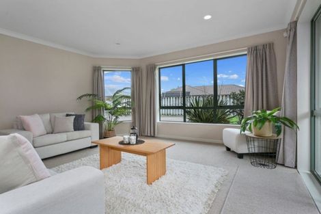 Photo of property in 2/10 Hannon Road, Cambridge, 3434