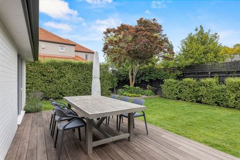 Photo of property in 2/23d Jacksons Road, Merivale, Christchurch, 8014