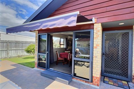 Photo of property in Parkvale Estate, 44/1232 Howard Street, Parkvale, Hastings, 4122