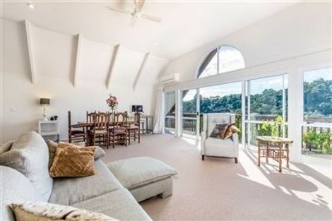 Photo of property in 14 The Avenue, Albany, Auckland, 0632