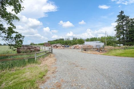 Photo of property in 61 Moore Road, Winton, 9781