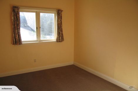 Photo of property in 9 Akatea Street, Berhampore, Wellington, 6023