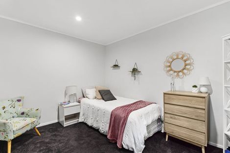 Photo of property in 30 Saxton Road, Upper Vogeltown, New Plymouth, 4310