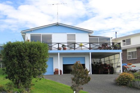 Photo of property in 4 Ngatira Place, Snells Beach, 0920