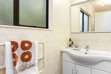 Photo of property in 94a Konini Road, Titirangi, Auckland, 0604