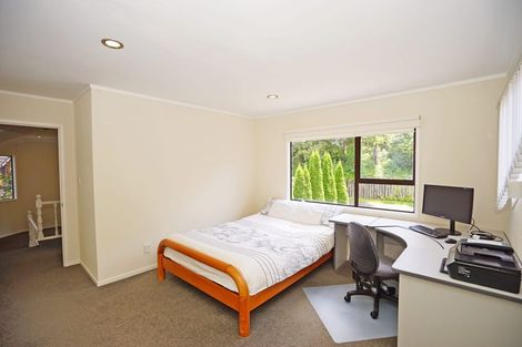 Photo of property in 17 Homewood Place, Chatswood, Auckland, 0626