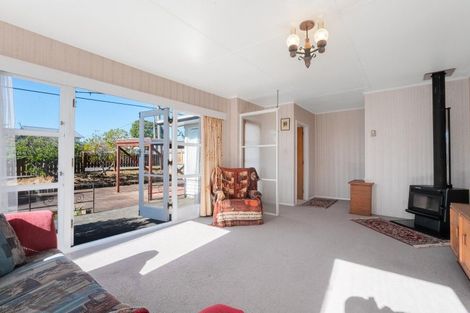 Photo of property in 21 Gray Avenue, Paraparaumu Beach, Paraparaumu, 5032