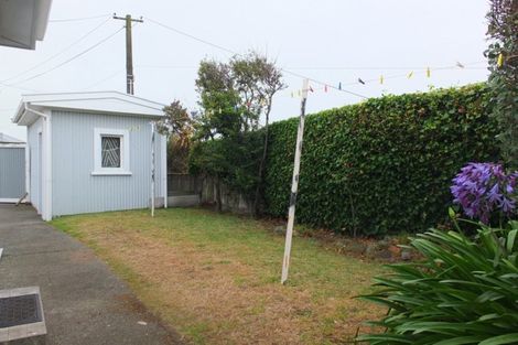 Photo of property in 4 Taylor Street, Foxton Beach, Foxton, 4815