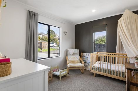 Photo of property in 9 Glendawn Place, Bayview, Auckland, 0629