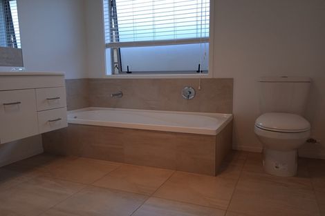 Photo of property in 2 Boyle Mews, Papamoa Beach, Papamoa, 3118