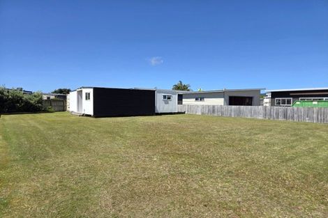 Photo of property in 105 Taupata Way, Matarangi, Whitianga, 3592