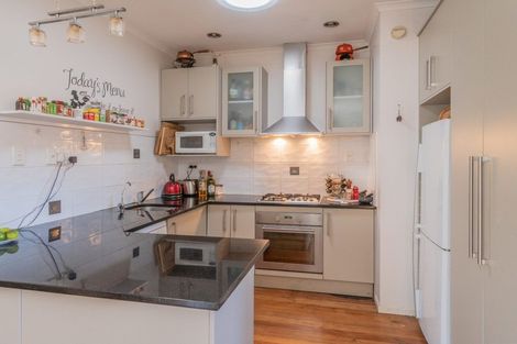 Photo of property in 162 Rosebank Road, Avondale, Auckland, 1026