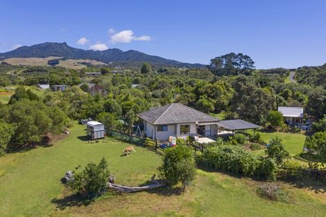 Photo of property in 385a Wainui Road, Raglan, 3297