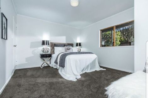 Photo of property in 2/15 Long Bay Drive, Torbay, Auckland, 0630