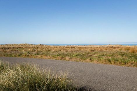 Photo of property in 3 Reefview Way, Flat Point, 5883