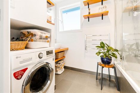 Photo of property in 45 Totara Road, Te Atatu Peninsula, Auckland, 0610