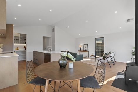Photo of property in 51 Gillespie Street, Lake Hawea, 9382