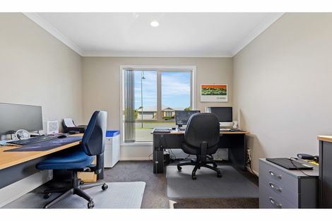 Photo of property in 10 Maurice Stanton Place, Shirley, Christchurch, 8052