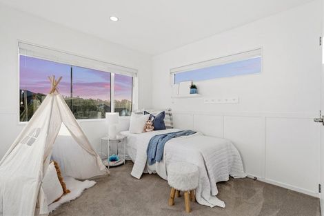 Photo of property in 24 Woodridge Drive, Stanmore Bay, Whangaparaoa, 0932