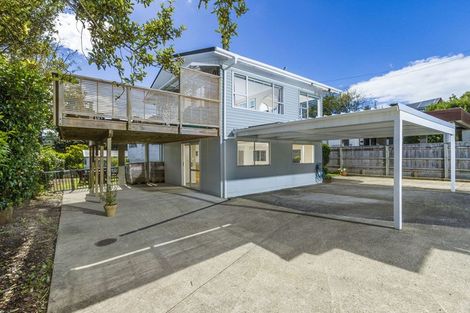 Photo of property in 215 Manuka Road, Bayview, Auckland, 0629