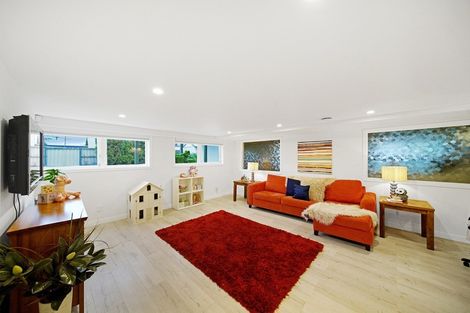 Photo of property in 18 The Anchorage, Sunnyhills, Auckland, 2010