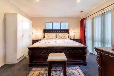 Photo of property in 36 Broadfield Street, Massey, Auckland, 0614