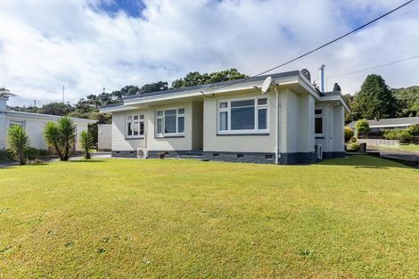 Photo of property in 35 Main South Road, Karoro, Greymouth, 7805