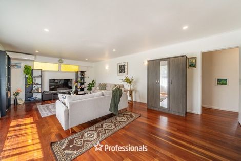 Photo of property in 10 Gray Avenue, Paraparaumu Beach, Paraparaumu, 5032
