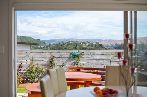 Photo of property in 174 Navigation Drive, Whitby, Porirua, 5024