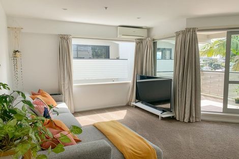 Photo of property in 1a/44 Aitken Terrace, Kingsland, Auckland, 1021