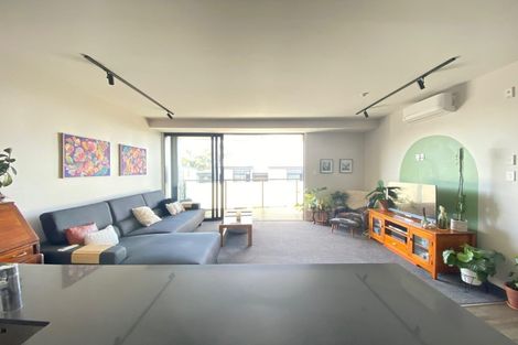 Photo of property in 11/4161 Great North Road, Glen Eden, Auckland, 0602