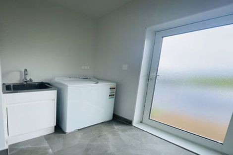 Photo of property in 7 Warbler Crescent, Papakura, 2110