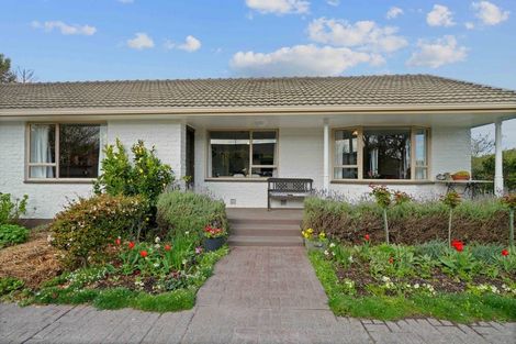 Photo of property in 28 Oldham Crescent, Halswell, Christchurch, 8025