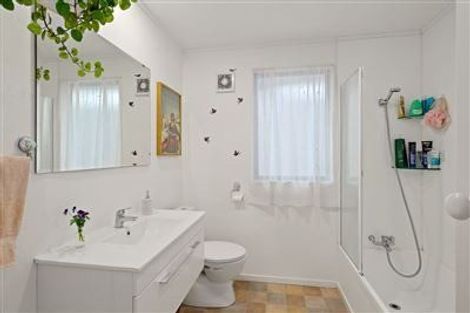 Photo of property in 1/63a Colwill Road, Massey, Auckland, 0614