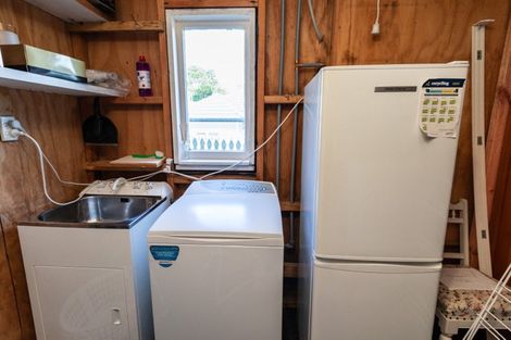 Photo of property in 117 Severn Street, Island Bay, Wellington, 6023