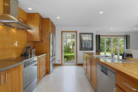 Photo of property in 32 Wai-iti Terrace, Burnside, Christchurch, 8052