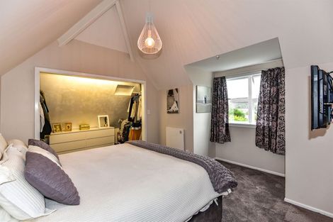 Photo of property in 20 Hampton Place, Burnside, Christchurch, 8053